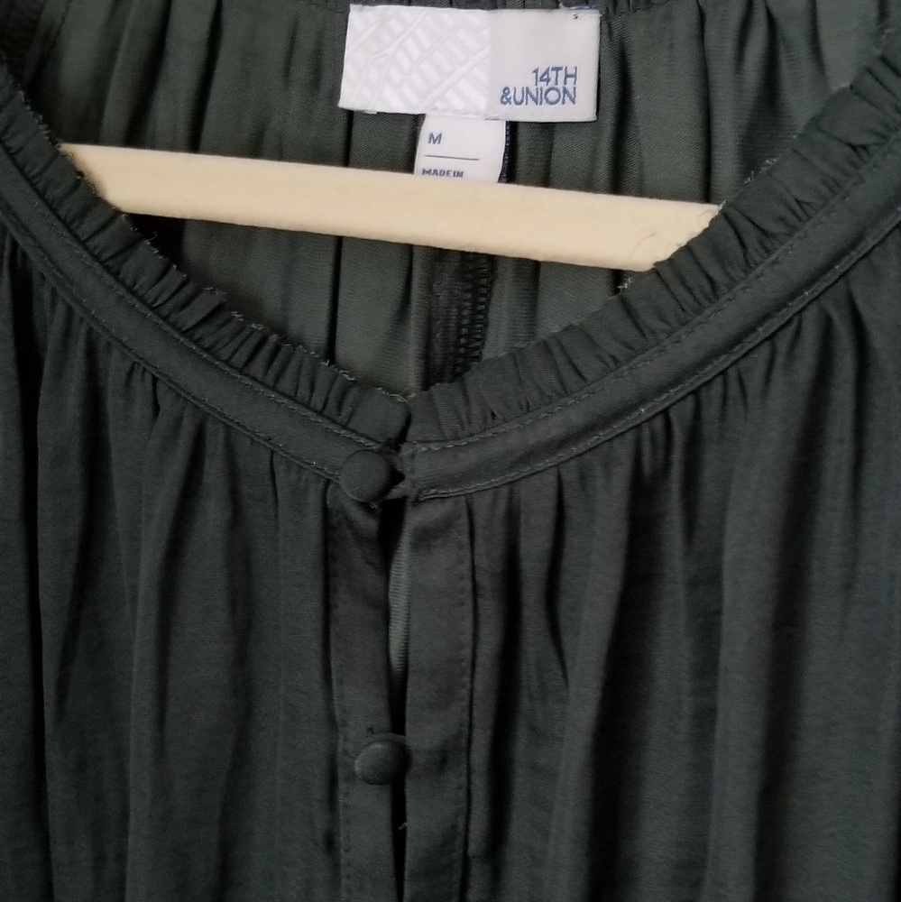 Long sleeve top size M